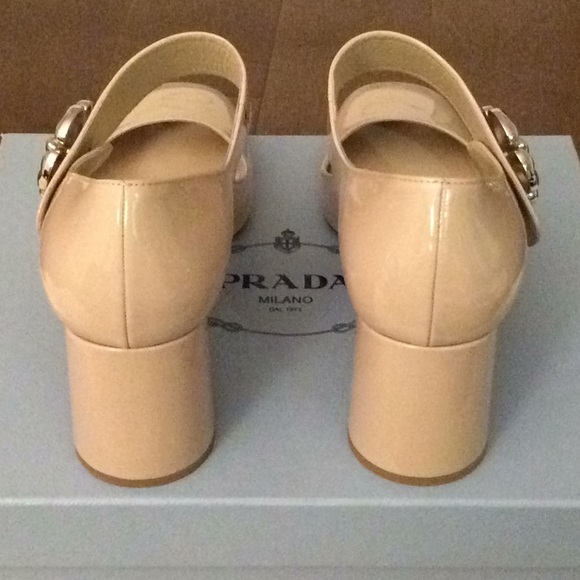 PRADA Mary Jane Flower Gorgeous 👠 Nude Patent - Picture 6 of 9